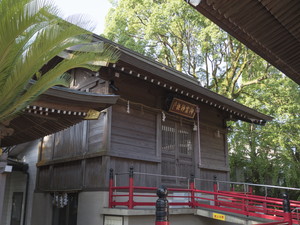 御霊神社